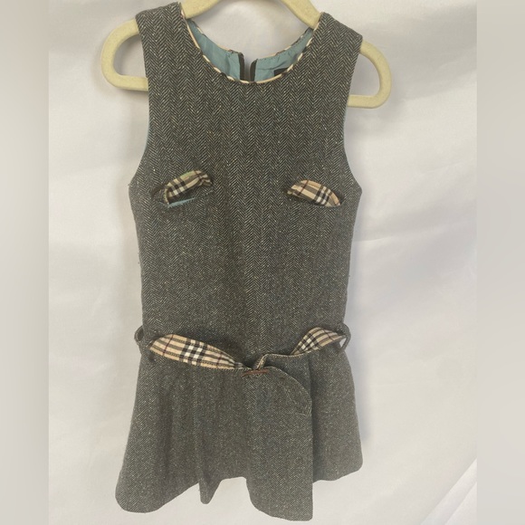 Burberry gray herringbone tweed wool dress with belt, size 5, fully lined. - Picture 2 of 13